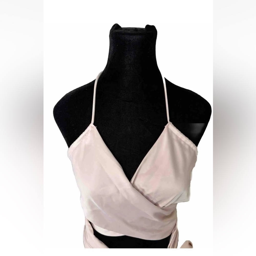 NWT Lioness Top XL Hands Off Me Satin Wrap Crop Blush Wear Multi Ways Festival - Picture 4 of 13